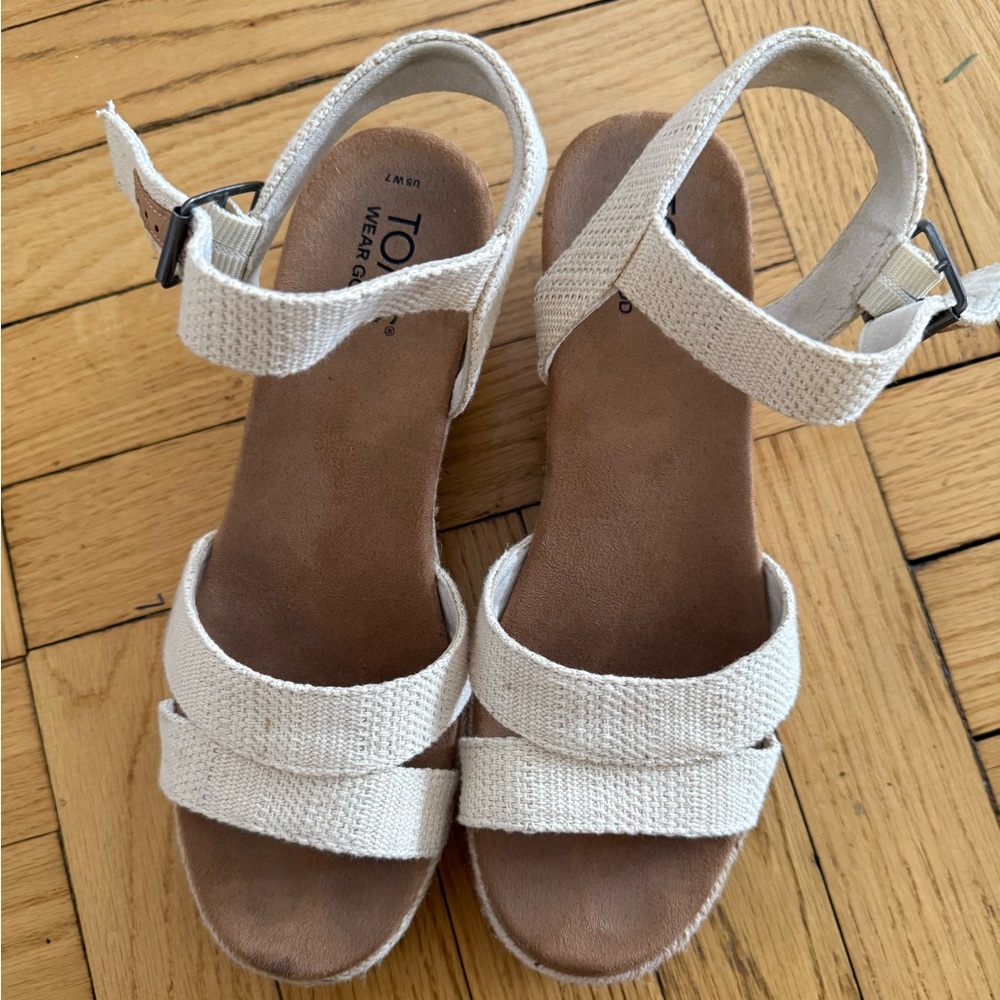 TOMS Women's Platform Sandals US 7